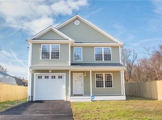 793 Pond St, Bridgeport, CT 06606