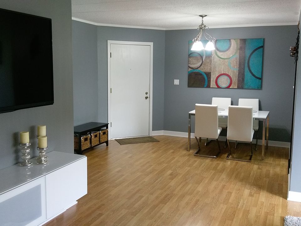 1st image of 10400 Circle Dr APT 204
