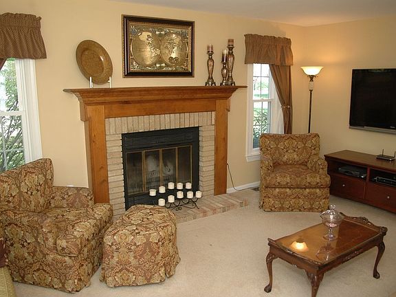 3rd image of 10809 Steven Lee Ct
