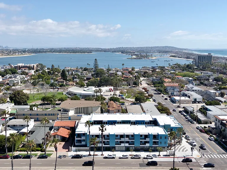 Villas by the Sea - Pacific Beach's Newest Community! — Photo 10