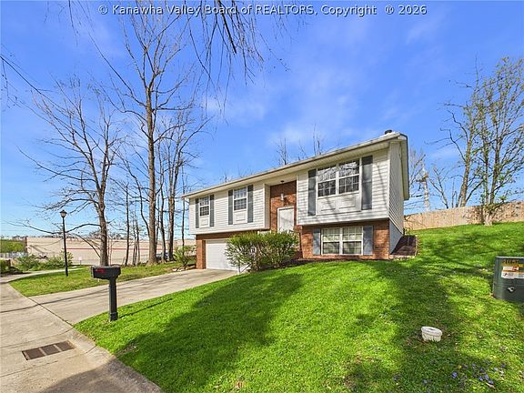 4th image of 1 Dogwood Pl