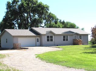 3435 350th St, Farnhamville, IA 50538