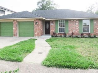 7440 Dalewood Rd, New Orleans, LA 70126