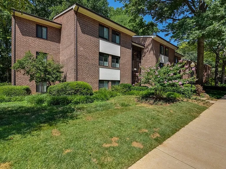 1534 Northgate Sq #22 — Photo 29