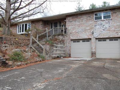 4905 Dempsey Dr, Cross Lanes, WV, 25313