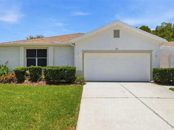 8237 Fallglo Ln, Land O Lakes, FL 34637