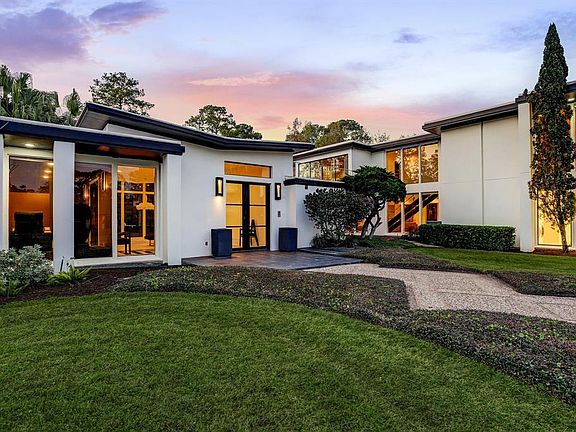 3rd image of 11106 Hedwig Ln