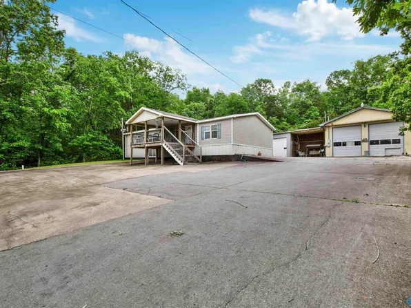 702 Lyons Rd, New Hope, AL 35760