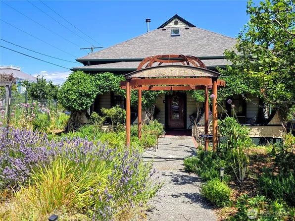 538 Adams Street, Port Townsend, WA 98368