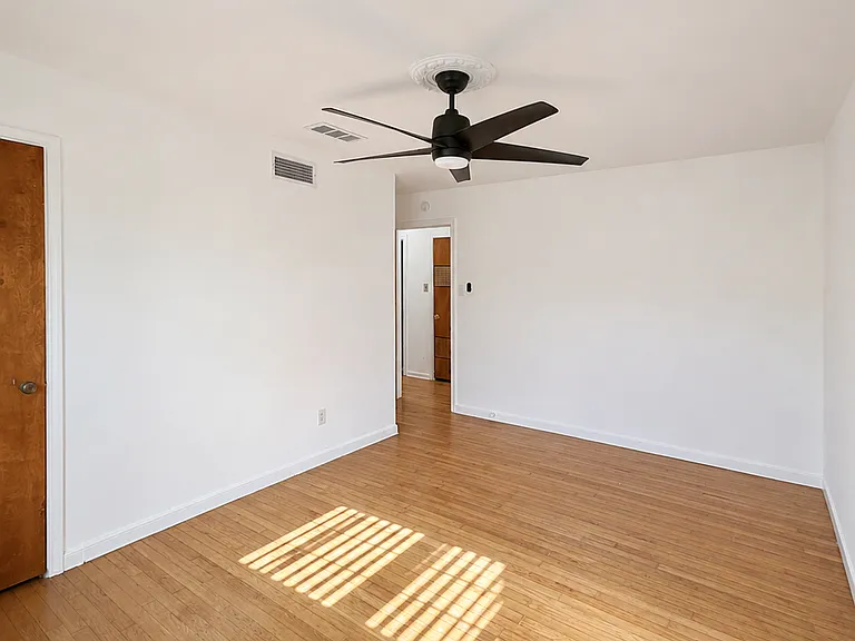 5509 Norma St — Photo 8