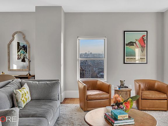 3rd image of 111 Hicks St APT 25A