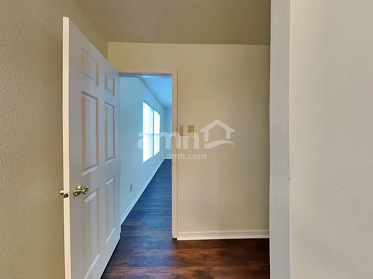 8045 Bach Dr — Photo 12