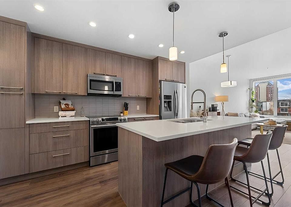 1st image of 317 N 22nd Ave SW #307