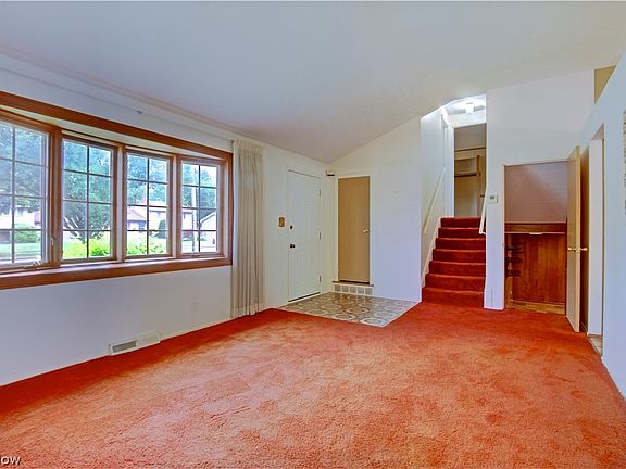 4th image of 13495 Donald Dr