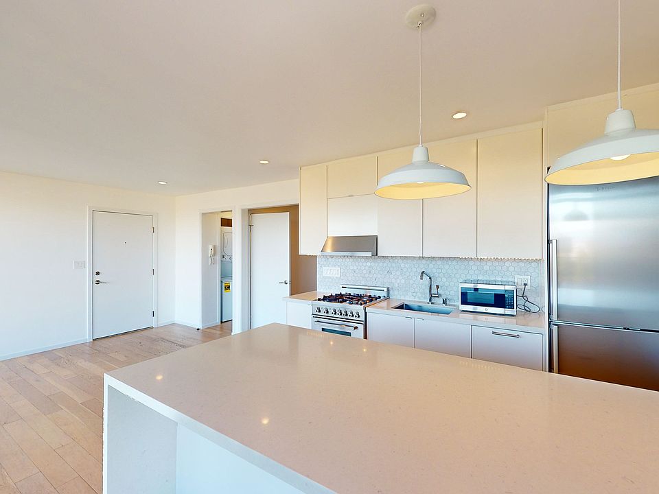 1st image of 3420 Market St APT 4