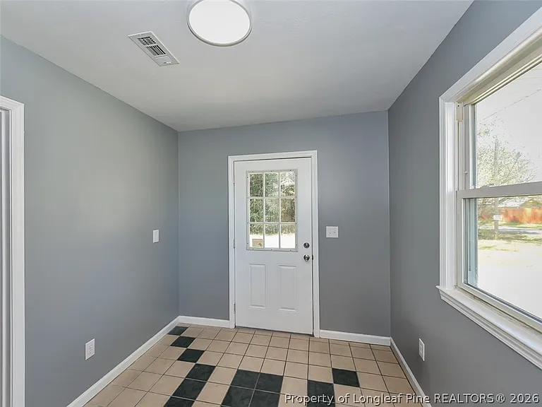 439 McNatt St — Photo 9