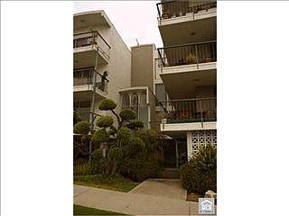 2nd image of 4301 E 2nd St Unit 2F