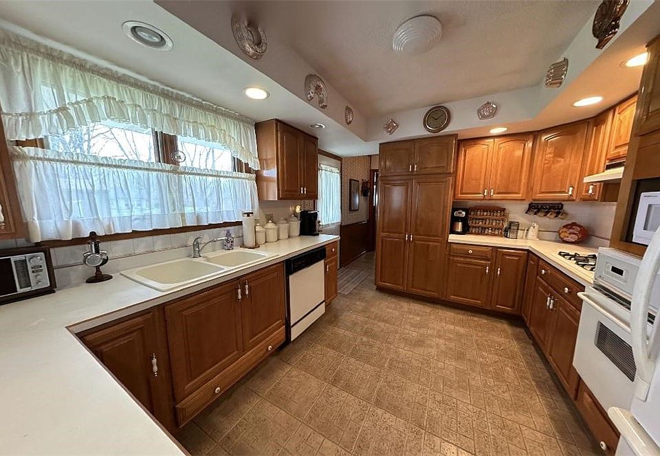 117 Kent Dr, Catlin, IL 61817 Zillow