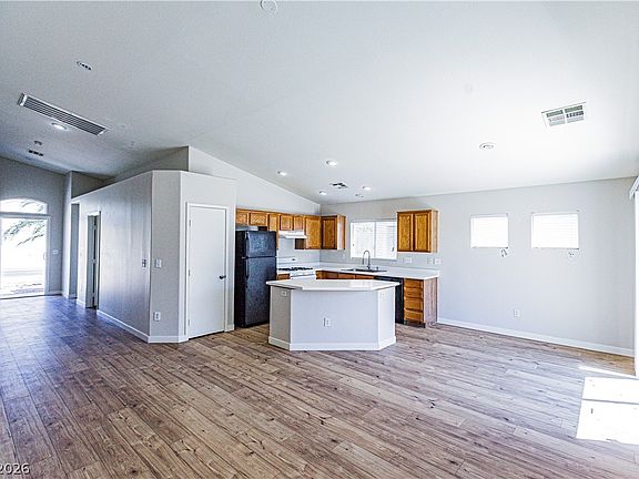 5th image of 4205 W Delhi Ave