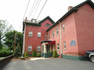 521 Isabella St, Oakmont, PA 15139