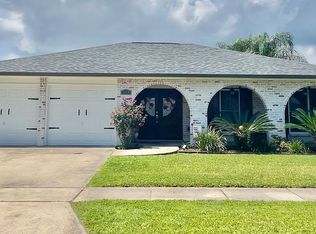 809 Champagne Dr, Kenner, LA 70065