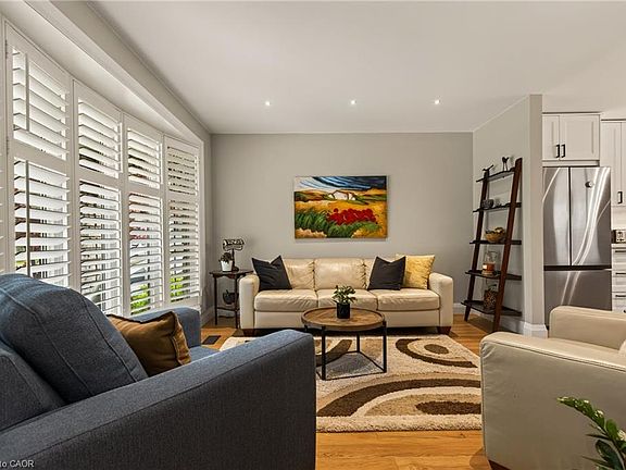 4th image of 105 San Fernando Dr