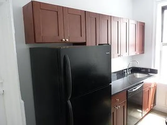 Rented by Realty on the Greene | media 25