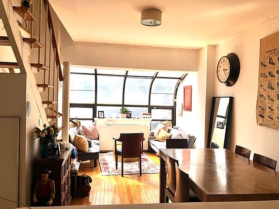 2nd image of 259 Elizabeth St #Cc