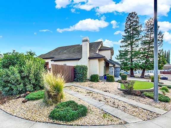 4th image of 849 Oak Creek Drive