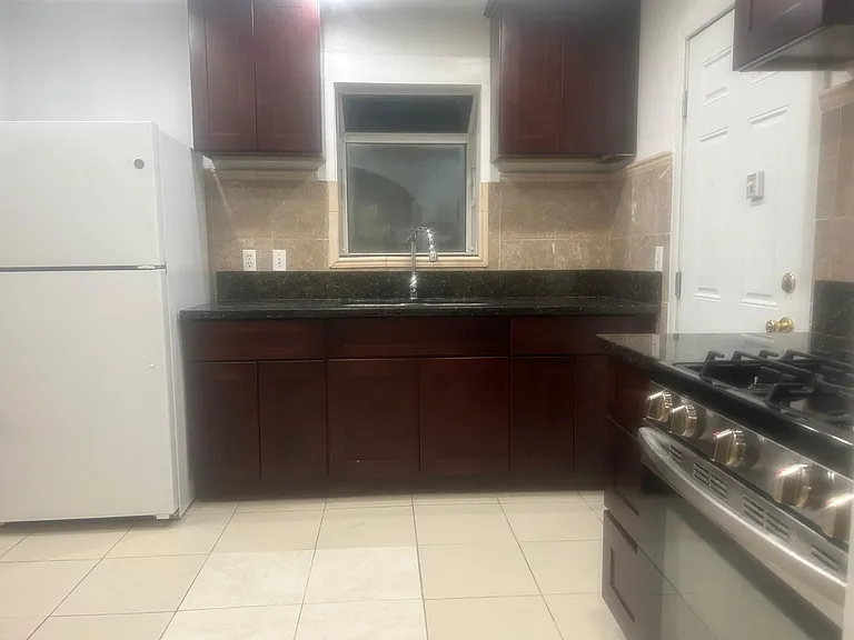 4817 Lemon Hill Ave — Photo 13