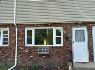 Leisure Acres, Plainfield, CT 06374