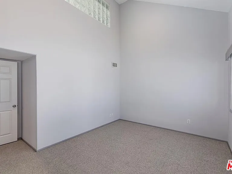2333 Oak St #3 — Photo 27