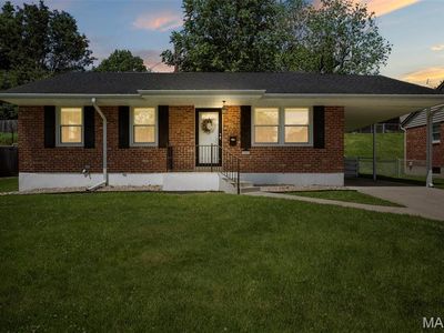 9523 Hale Dr, Saint Louis, MO, 63123