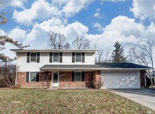 2787 Meadow Park Dr, Dayton, OH 45440