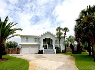 1611 Guam Ln, Gulf Breeze, FL 32563