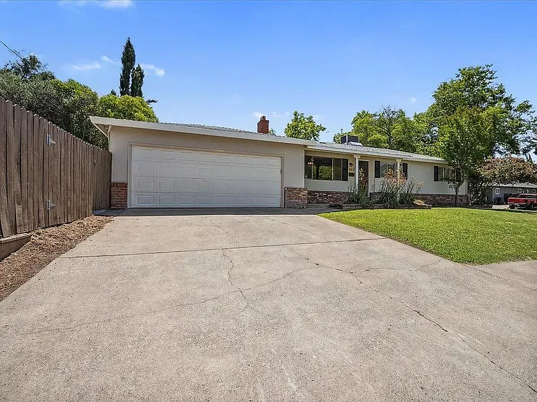817 Oakland Ave — Photo 24
