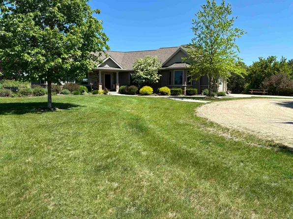 N9530N9514 N Fountain Rd, Berlin, WI 54923