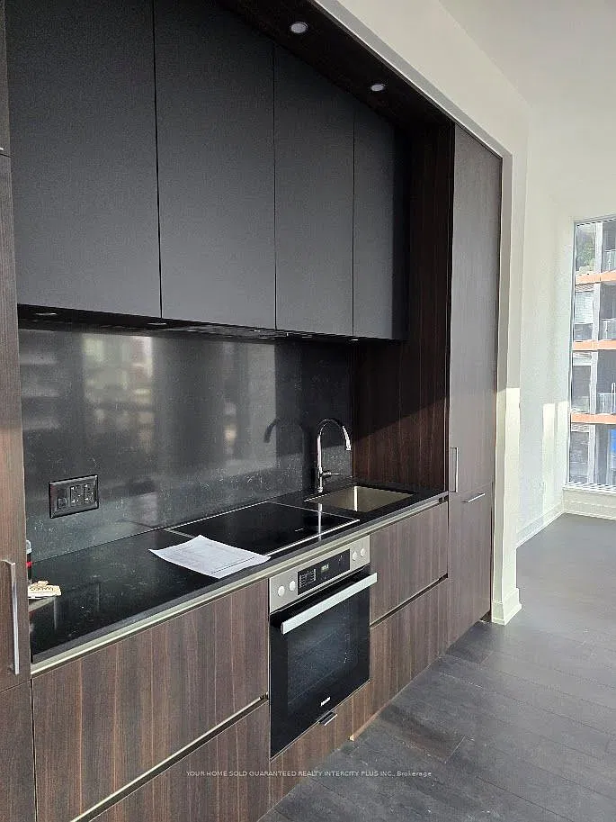 2 bed, $3,900 — Photo 1