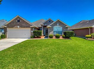 200 Spencer Lndg E, La Porte, TX 77571