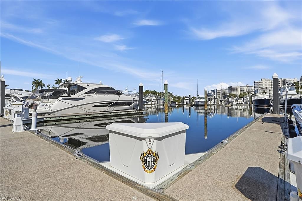 60' BOAT SLIP D-08 GULF HARBOUR MARINA