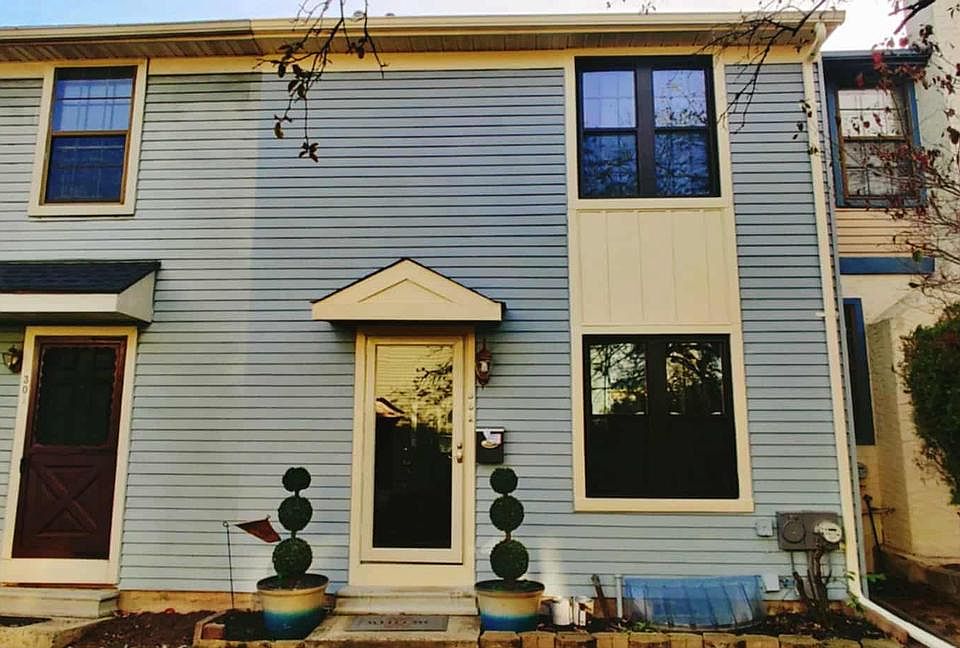1st image of 302 Hancock Ct