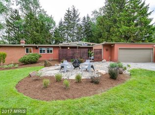 10 Garrison Farms Ct, Baltimore, MD 21208