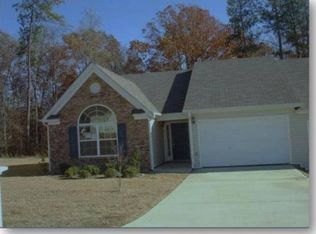 2119 Red Oak Cir, Union City, GA 30291