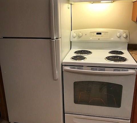 4th image of 44 Newton St Floor 1