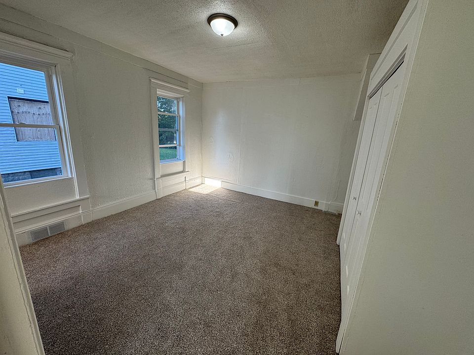 Bedroom #1