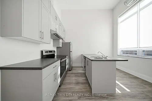 11 Queen St Photo 1