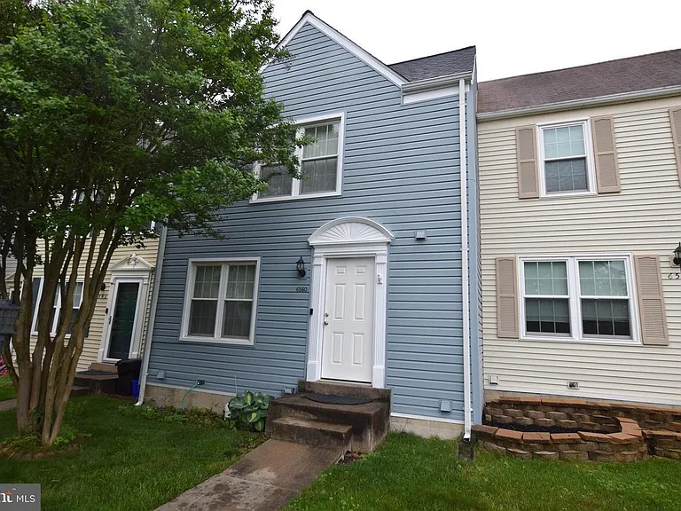 6560 Lochleigh Ct — Photo 1