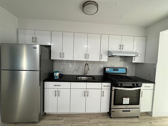 2nd image of 1654 84th St #C1