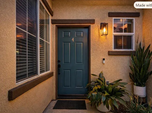625 Sumner Way Unit 4, Oceanside, CA 92058