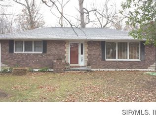 707 S Red Bud Ln, Okawville, IL 62271